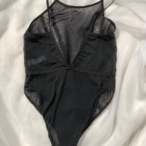 Lace bodysuit - Picture 3 of 3